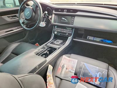 Zdjęcie 8 z 12 samochodu: 2017 JAGUAR XF PREMIUM VIN:SAJBJ4BNXHCY42586 - miniatura
