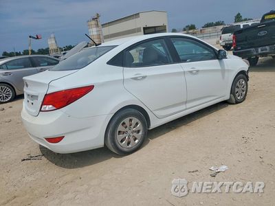 Trzecie zdjęcie samochodu z tyłu: 2016 HYUNDAI ACCENT SE VIN:KMHCT4AE0GU981080 - miniatura