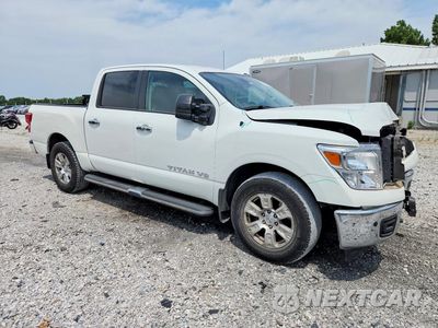 Czwarte zdjęcie samochodu z boku: 2019 NISSAN TITAN SV VIN:1N6AA1E58KN509803 - miniatura