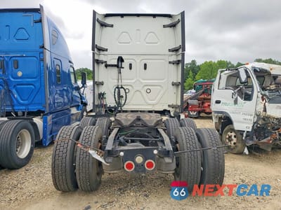 Zdjęcie 6 z 14 samochodu: 2019 FREIGHTLINER CASCADIA 125 SEMI TRUCK VIN:1FUJGLDR0KLKD2968 - miniatura