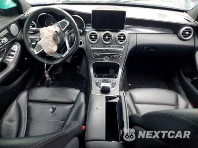 Zdjęcie 8 z 12 samochodu: 2015 MERCEDES-BENZ C 300 4MATIC VIN:55SWF4KB9FU009061 - miniatura