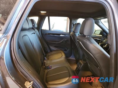 Zdjęcie 10 z 12 samochodu: 2017 BMW X1 XDRIVE28I VIN:WBXHT3Z39H4A65397 - miniatura