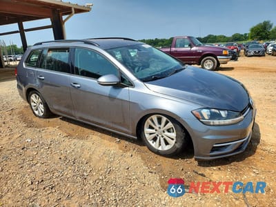 Czwarte zdjęcie samochodu z boku: 2019 VOLKSWAGEN GOLF SPORTWAGEN S VIN:3VW117AU7KM508409 - miniatura