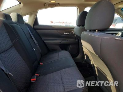 Zdjęcie 10 z 12 samochodu: 2016 NISSAN ALTIMA 2.5 VIN:1N4AL3AP3GN310932 - miniatura