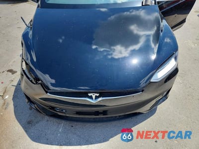 Zdjęcie 11 z 12 samochodu: 2017 TESLA MODEL X VIN:5YJXCBE26HF049096 - miniatura