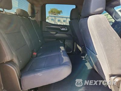 Zdjęcie 10 z 12 samochodu: 2023 GMC SIERRA K1500 SLE VIN:3GTUUBED8PG272590 - miniatura