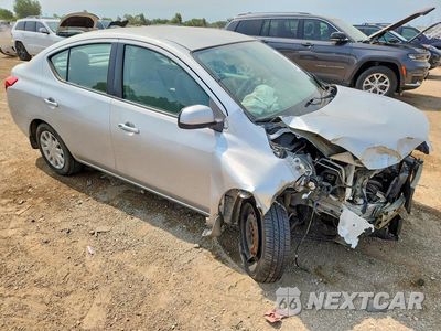 Czwarte zdjęcie samochodu z boku: 2012 NISSAN VERSA 1.6 S VIN:3N1CN7APXCL845774 - miniatura