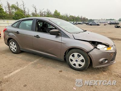 Czwarte zdjęcie samochodu z boku: 2014 FORD FOCUS S VIN:1FADP3E20EL454916 - miniatura