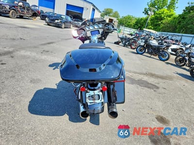 Czwarte zdjęcie samochodu z boku: 2023 HARLEY-DAVIDSON FLHX VIN:1HD1KBC11PB620836 - miniatura
