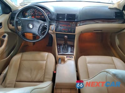 Zdjęcie 8 z 12 samochodu: 2005 BMW 325 I VIN:WBAET37465NJ90059 - miniatura
