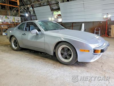 Czwarte zdjęcie samochodu z boku: 1983 PORSCHE 944 VIN:WP0AA0940DN453471 - miniatura