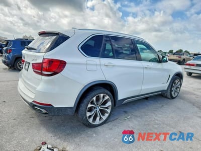 Trzecie zdjęcie samochodu z tyłu: 2018 BMW X5 SDRIVE35I VIN:5UXKR2C53J0Z21663 - miniatura