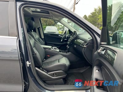 Piąte zdjęcie samochodu w środku: 2016 MERCEDES-BENZ GLE 550E 4MATIC VIN:4JGDA6DB3GA598873 - miniatura