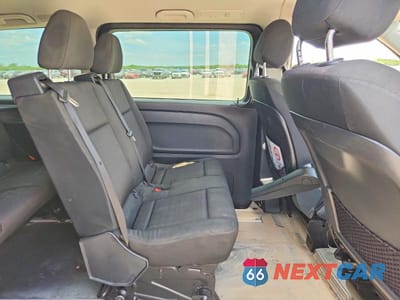 Zdjęcie 11 z 13 samochodu: 2019 MERCEDES-BENZ METRIS VIN:WD4PG2EE4K3585263 - miniatura