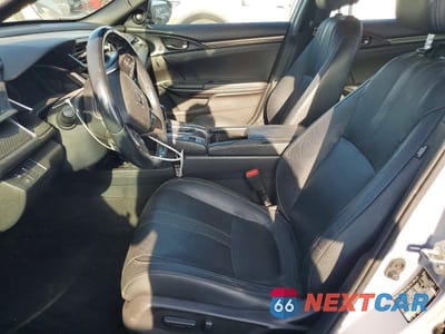 Zdjęcie 7 z 13 samochodu: 2019 HONDA CIVIC SPORT TOURING VIN:SHHFK7H94KU414286 - miniatura