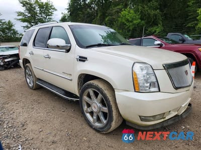 Czwarte zdjęcie samochodu z boku: 2011 CADILLAC ESCALADE LUXURY VIN:1GYS4BEF1BR219726 - miniatura
