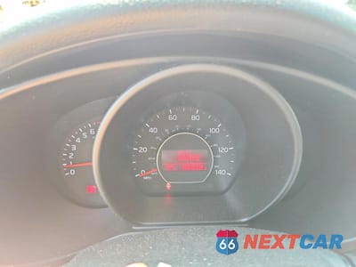 Zdjęcie 9 z 14 samochodu: 2017 KIA SOUL BASE VIN:KNDJN2A24H7880088 - miniatura
