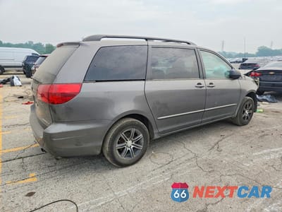 Trzecie zdjęcie samochodu z tyłu: 2004 TOYOTA SIENNA LE 7 PASSENGER VIN:5TDZA23C24S045465 - miniatura