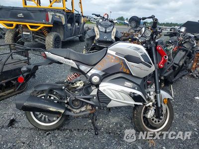 2022 CF MOTO SCOOTER LEHPCB226NR600498 - główne zdjęcie licytacji z USA - miniatura