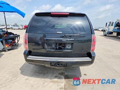 Zdjęcie 6 z 13 samochodu: 2007 GMC YUKON XL C1500 VIN:1GKFC16057J366835 - miniatura