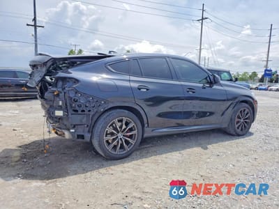Trzecie zdjęcie samochodu z tyłu: 2022 BMW X6 XDRIVE40I VIN:5UXCY6C02N9L09765 - miniatura