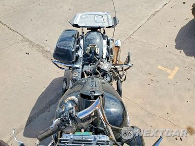 Piąte zdjęcie samochodu w środku: 2017 HARLEY-DAVIDSON FLHTCU ULTRA CLASSIC ELECTRA GLIDE VIN:1HD1FCC15HB617952 - miniatura