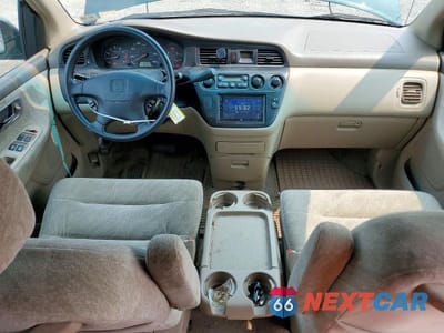 Zdjęcie 8 z 13 samochodu: 2000 HONDA ODYSSEY EX VIN:2HKRL1865YH588246 - miniatura