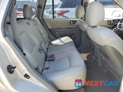 Zdjęcie 11 z 13 samochodu: 2005 HYUNDAI SANTA FE GLS VIN:KM8SC13EX5U901580 - miniatura