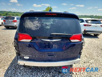 Zdjęcie 6 z 14 samochodu: 2018 CHRYSLER PACIFICA TOURING L VIN:2C4RC1BG5JR197818 - miniatura