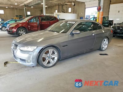 2007 BMW 335 I WBAWL73547PX46256 - główne zdjęcie licytacji z USA - miniatura
