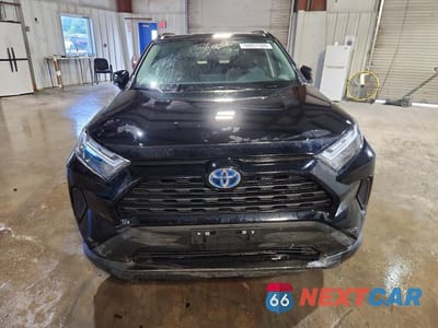 Piąte zdjęcie samochodu w środku: 2024 TOYOTA RAV4 HYBRID XLE VIN:2T3RWRFV9RW237253 - miniatura