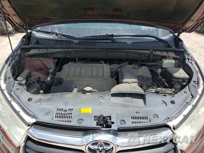 Zdjęcie 12 z 13 samochodu: 2016 TOYOTA HIGHLANDER LE VIN:5TDZKRFH7GS181415 - miniatura