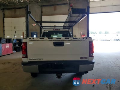 Zdjęcie 6 z 13 samochodu: 2007 GMC SIERRA C2500 HEAVY DUTY VIN:1GTHC24KX7E551714 - miniatura