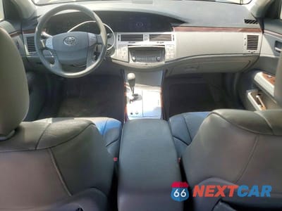Zdjęcie 8 z 12 samochodu: 2010 TOYOTA AVALON XLS VIN:4T1BK3DB3AU357839 - miniatura