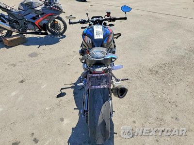 Zdjęcie 6 z 8 samochodu: 2024 BMW M 1000 R VIN:WB10E8305R6J78277 - miniatura