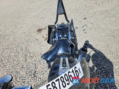 Piąte zdjęcie samochodu w środku: 2019 HARLEY-DAVIDSON FLHX VIN:1HD1KBC13KB662594 - miniatura