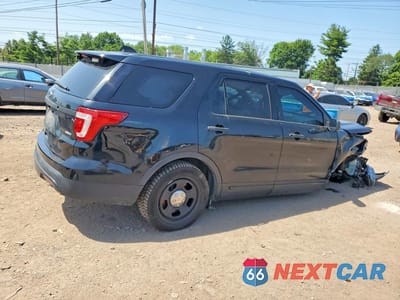 Trzecie zdjęcie samochodu z tyłu: 2017 FORD EXPLORER POLICE INTERCEPTOR VIN:1FM5K8AT6HGD59522 - miniatura