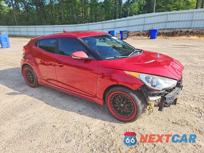 Czwarte zdjęcie samochodu z boku: 2013 HYUNDAI VELOSTER TURBO VIN:KMHTC6AE8DU153348 - miniatura