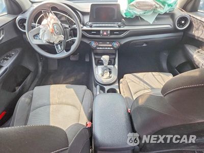 Zdjęcie 8 z 13 samochodu: 2019 KIA FORTE LXS VIN:3KPF24ADXKE066837 - miniatura