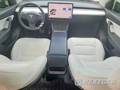 Zdjęcie 8 z 13 samochodu: 2022 TESLA MODEL Y VIN:7SAYGDEE8NF395907 - miniatura