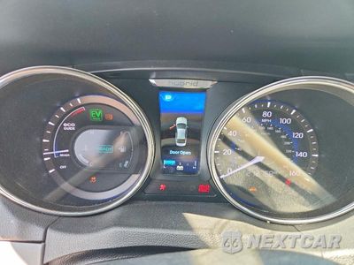 Zdjęcie 9 z 12 samochodu: 2013 HYUNDAI SONATA HYBRID VIN:KMHEC4A46DA101061 - miniatura
