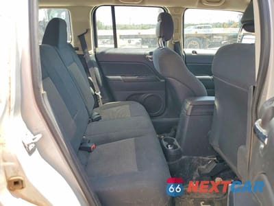 Zdjęcie 10 z 12 samochodu: 2010 JEEP PATRIOT SPORT VIN:1J4NT2GB0AD529291 - miniatura
