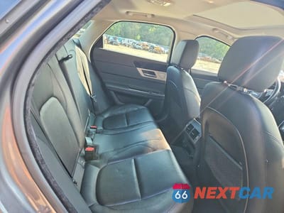 Zdjęcie 10 z 13 samochodu: 2017 JAGUAR XF PRESTIGE VIN:SAJBK4BV5HCY28429 - miniatura