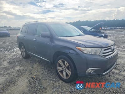 Czwarte zdjęcie samochodu z boku: 2011 TOYOTA HIGHLANDER LIMITED VIN:5TDYK3EH9BS046777 - miniatura