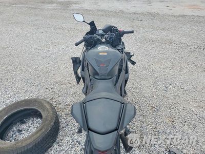 Zdjęcie 6 z 9 samochodu: 2025 YAMAHA YFZ320 A VIN:MH3RH25E5SK002979 - miniatura