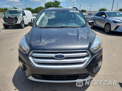 Piąte zdjęcie samochodu w środku: 2018 FORD ESCAPE SE VIN:1FMCU0GDXJUB00543 - miniatura
