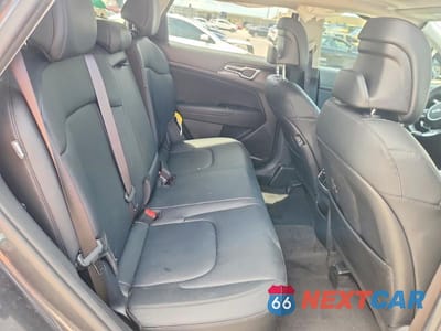 Zdjęcie 11 z 13 samochodu: 2024 KIA SPORTAGE EX VIN:KNDPVCDGXR7169715 - miniatura