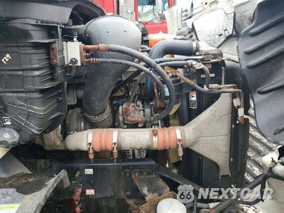 Zdjęcie 11 z 13 samochodu: 2018 FREIGHTLINER CASCADIA 113 SEMI TRUCK VIN:3AKJGHDV0JSKA5475 - miniatura
