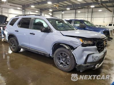 Czwarte zdjęcie samochodu z boku: 2025 HONDA PILOT TRAILSPORT VIN:5FNYG1H61SB084671 - miniatura