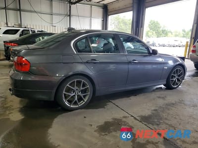 Trzecie zdjęcie samochodu z tyłu: 2007 BMW 335 XI VIN:WBAVD53567AV14208 - miniatura